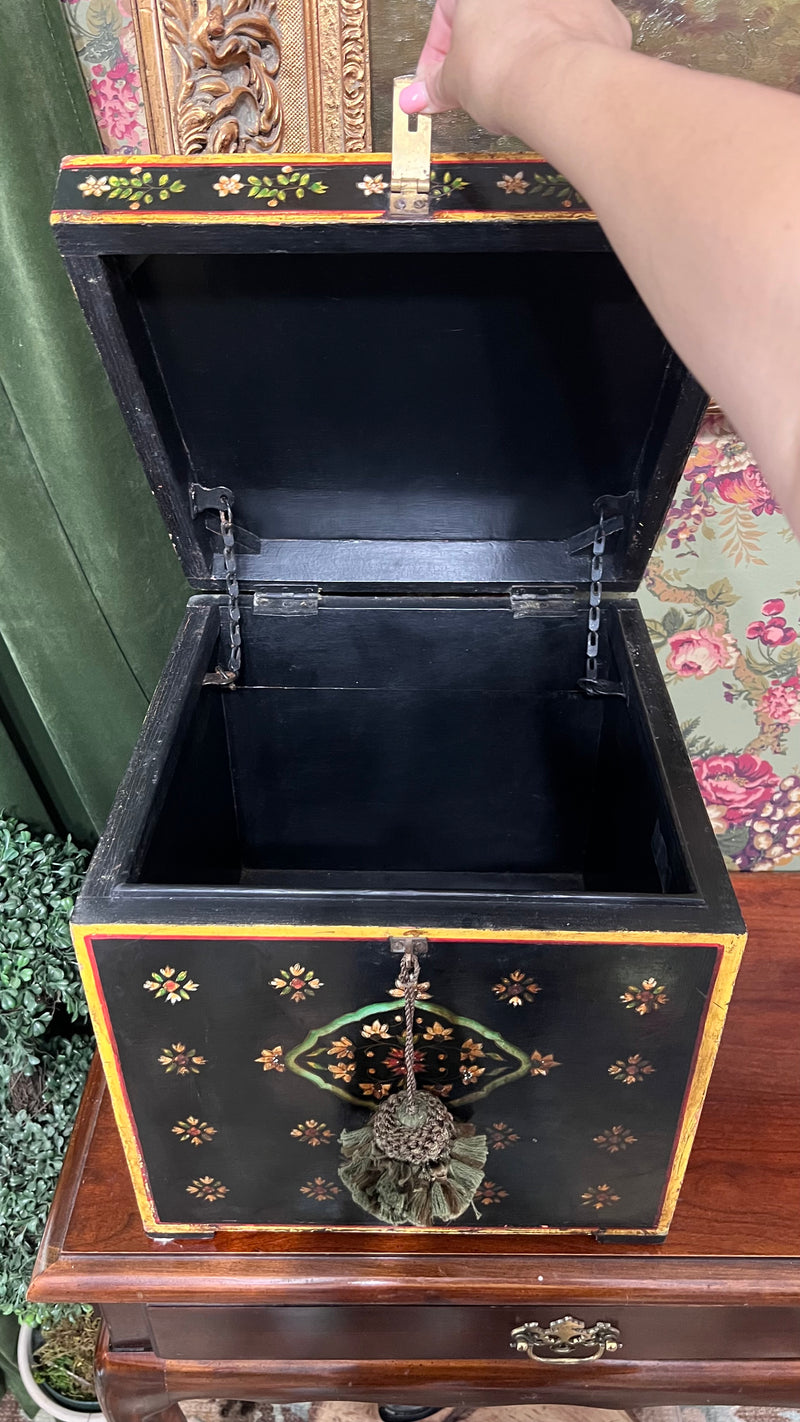 1950s Mughal Style Folk Art Lacquer Hand Painted Decorative Storage Trunk