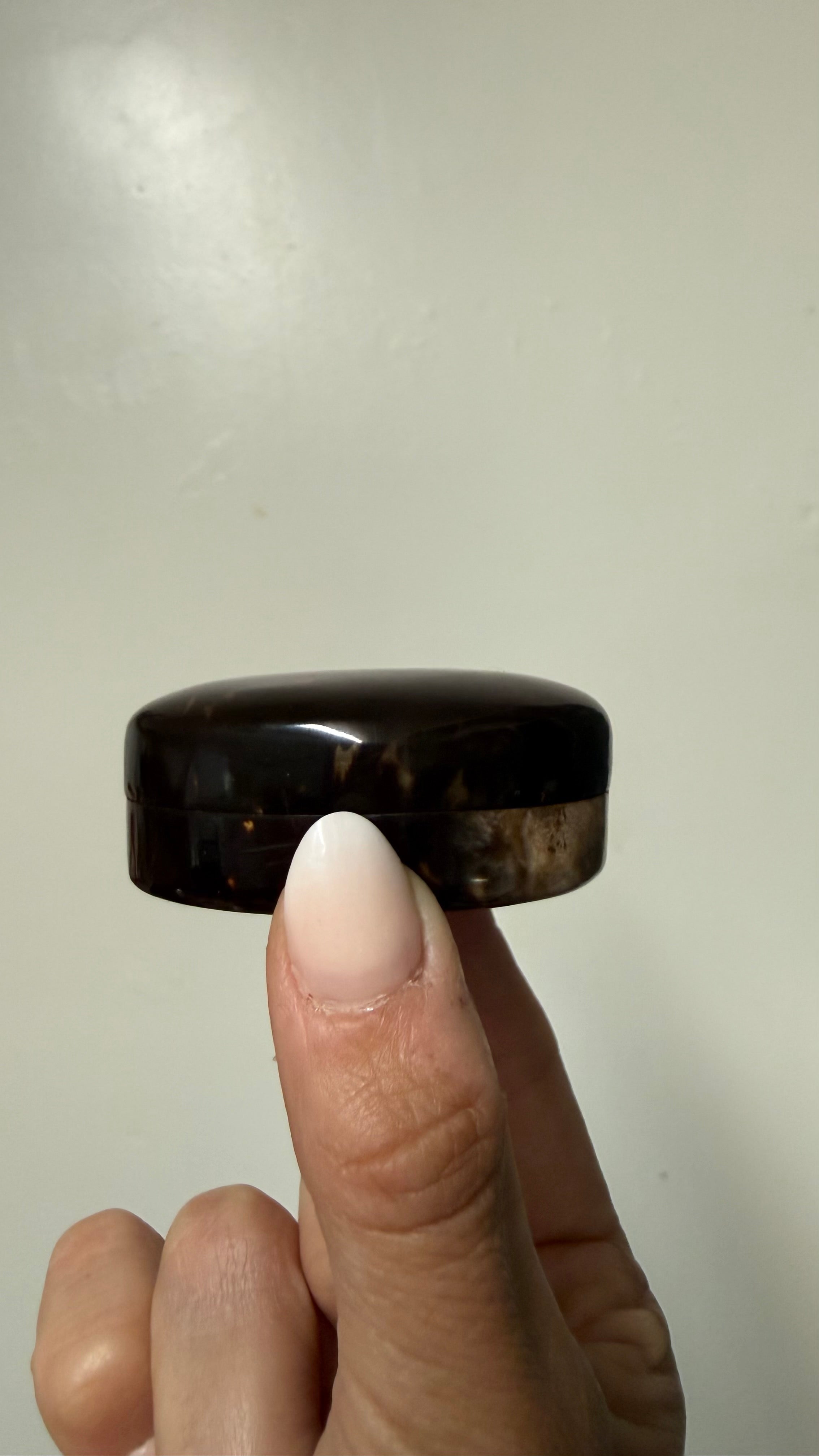 (Reserved) Faux tortoise shell pill box