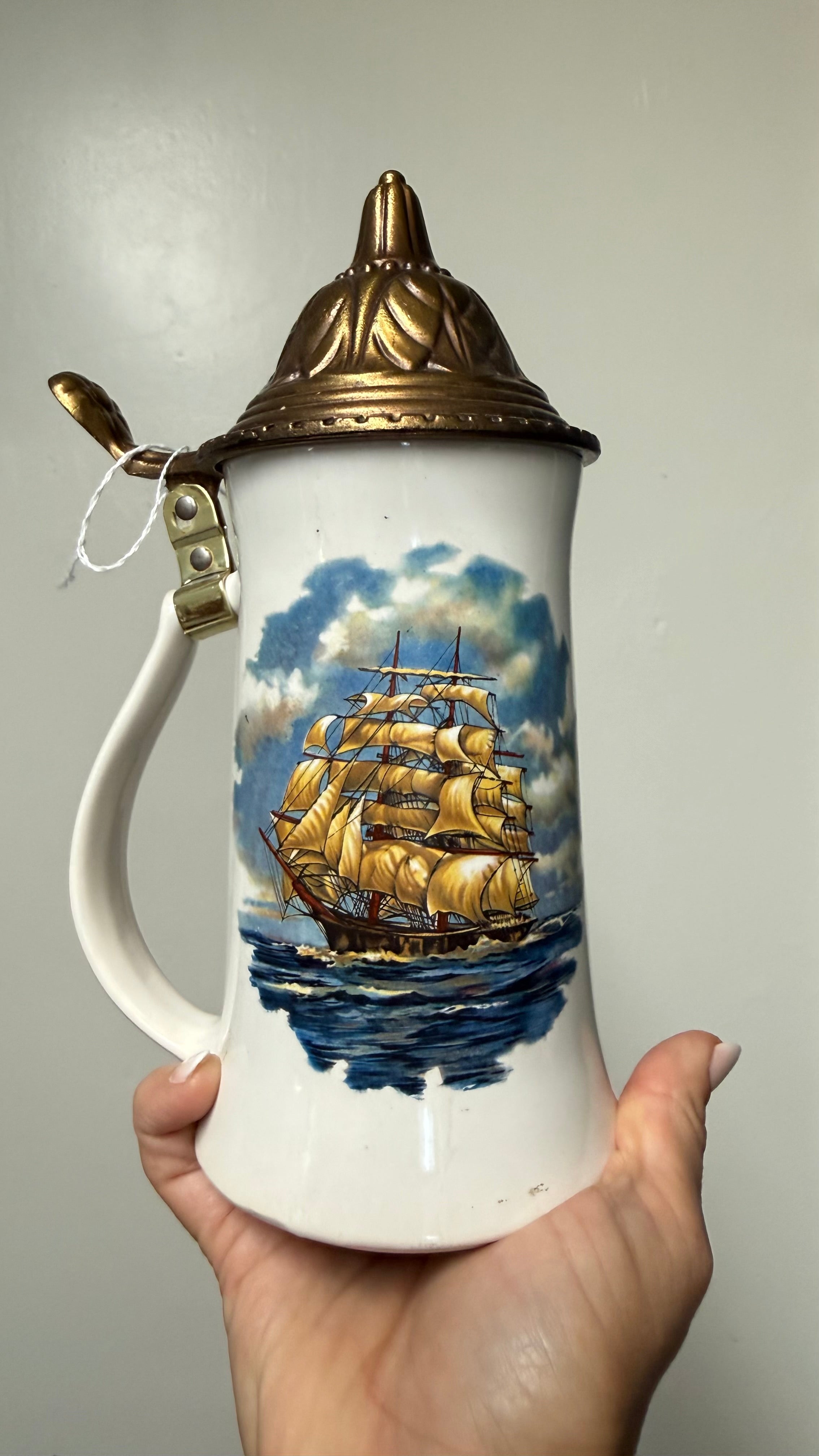 (Reserved) Mug and tassels