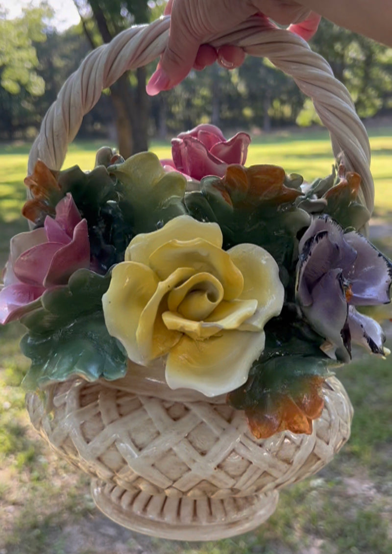 Capodimonte floral basket