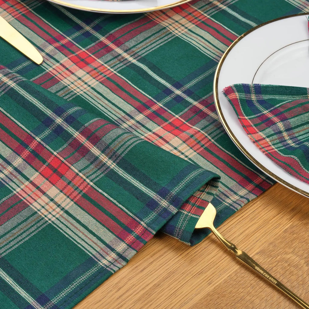 Classic Holiday: Green Plaid Runner