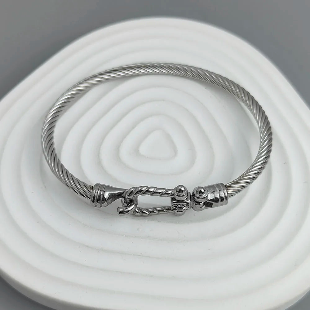 Timeless 18K Gold Plated 'Sailor's Knot' Bangle Bracelet | Classic Pave Clasp and Exquisite Design