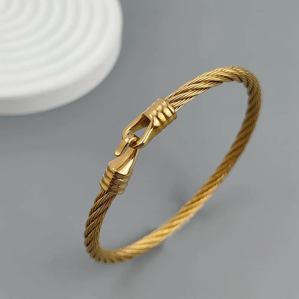 Timeless 18K Gold Plated 'Sailor's Knot' Bangle Bracelet | Classic Pave Clasp and Exquisite Design