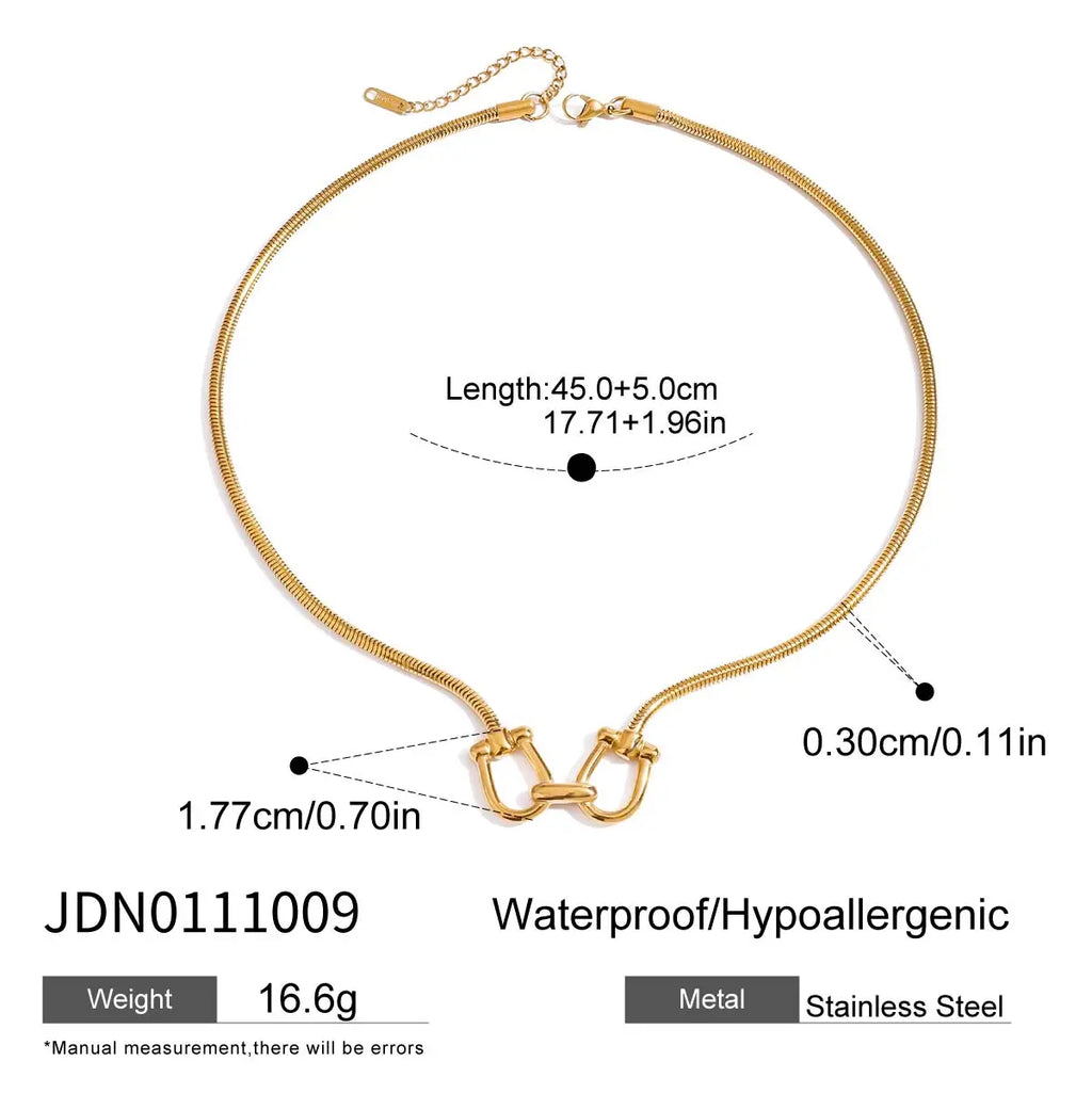 Gold Chain Necklace Horseshoe Buckle Design