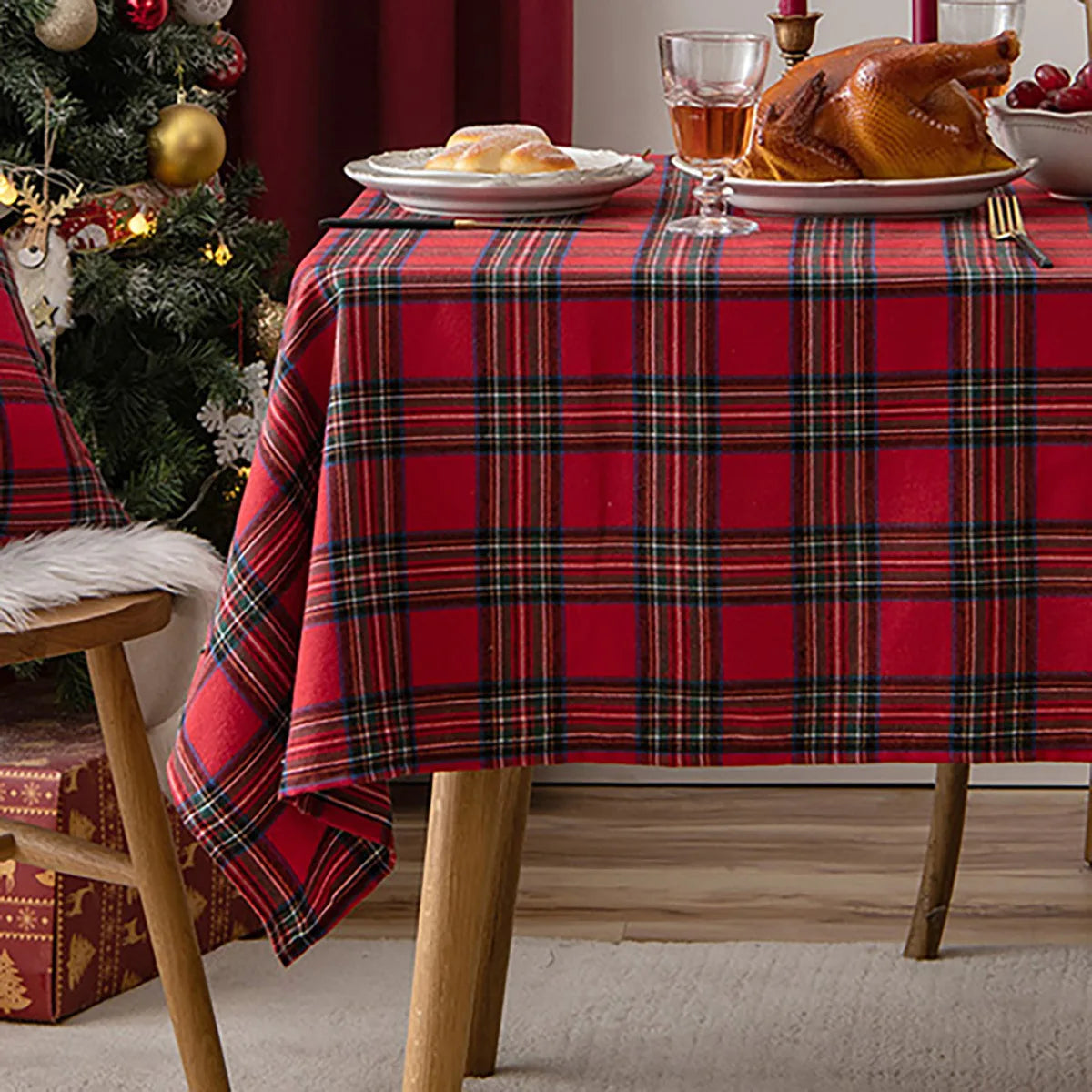 The heritage plaid rectangle tablecloth