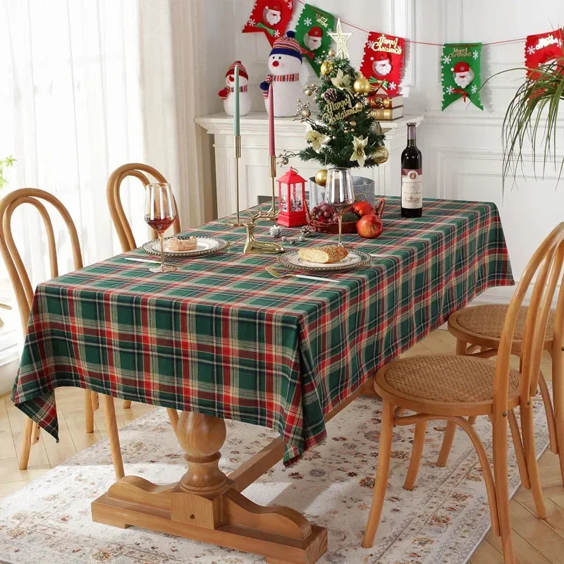 Timeless Holiday: Plaid Cloth