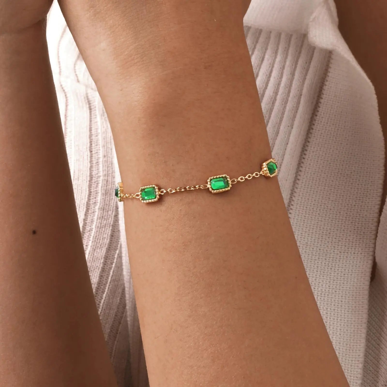 Retro Gold-Toned Green Zirconia Necklace | Pave Pendant Classic Luxury Jewelry