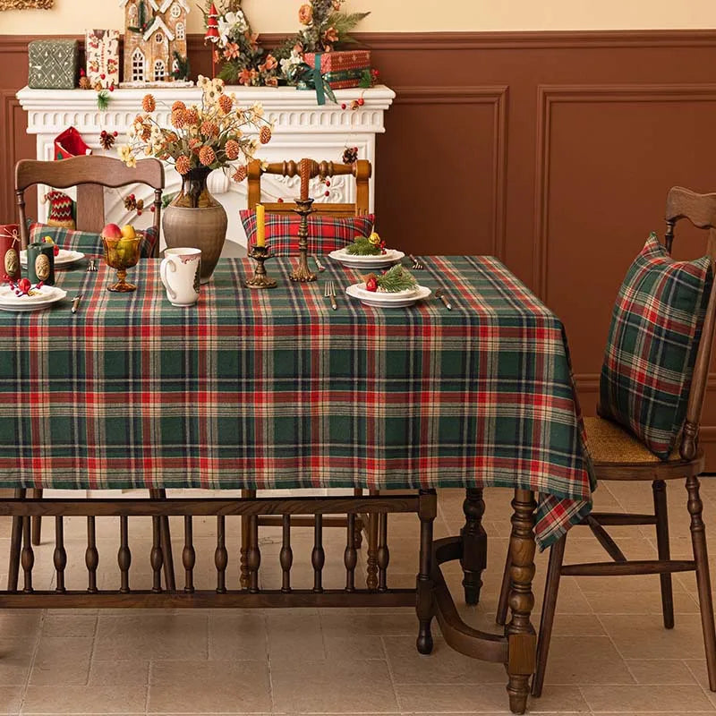 Timeless Holiday: Plaid Cloth