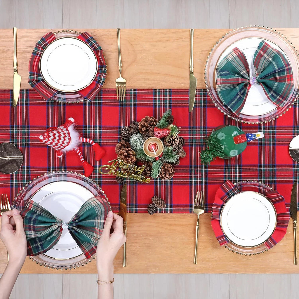 Classic Holiday: Green Plaid Runner
