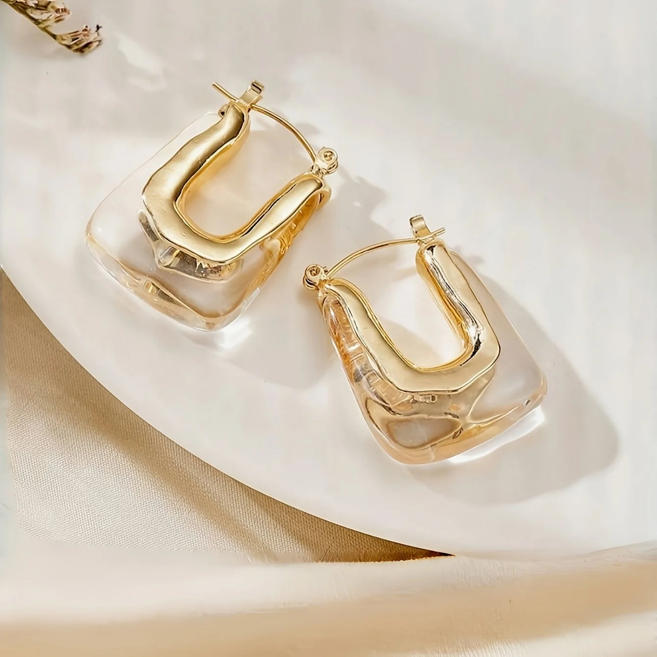 The Sculpted Resin U-Hoops